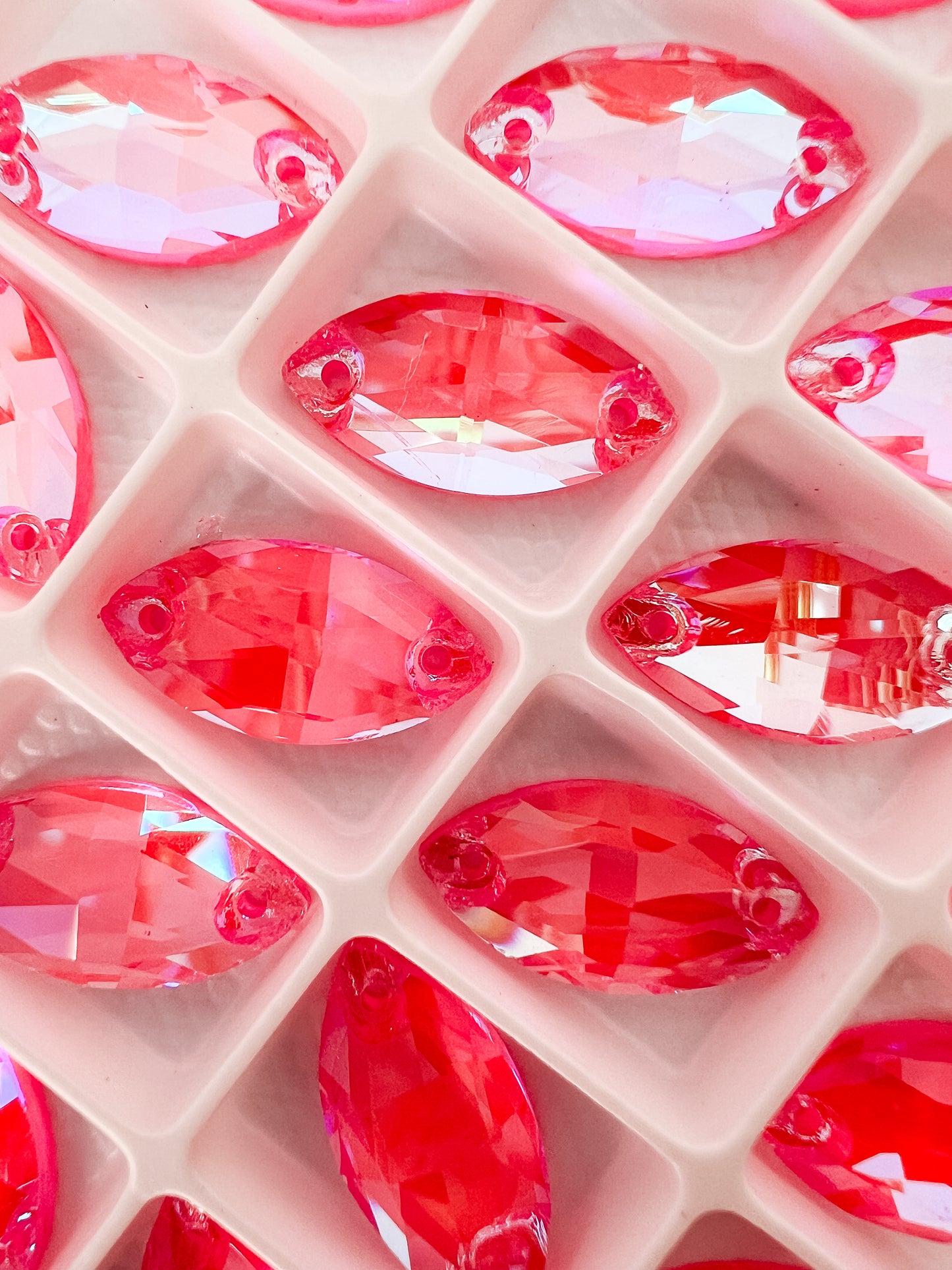 UV Radiance Pink Crystal Horse Eye