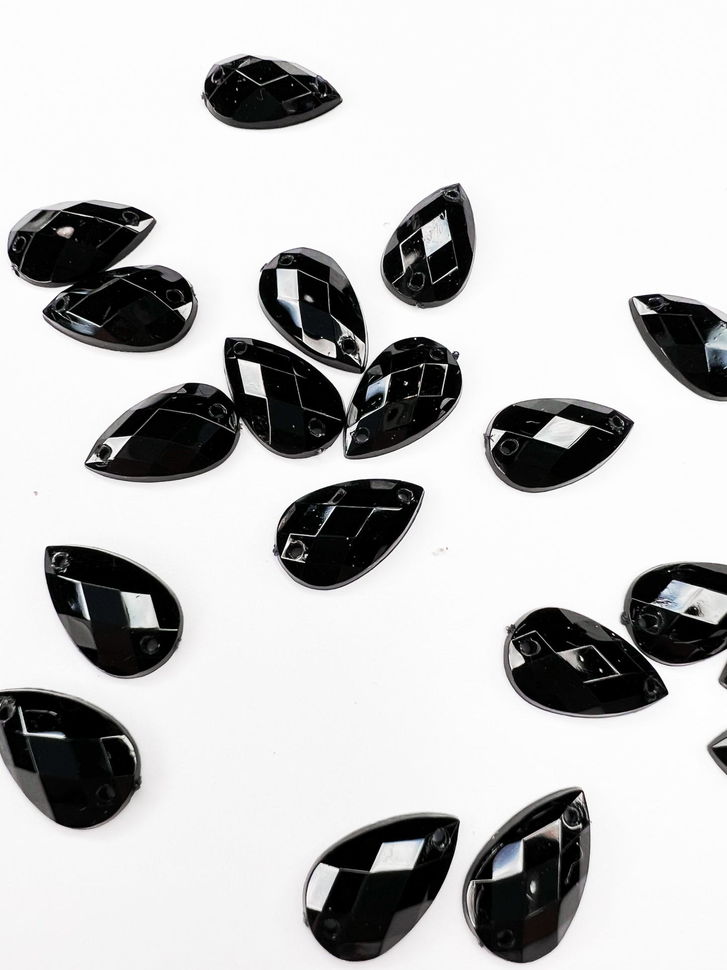 Onyx Acrylic Pear
