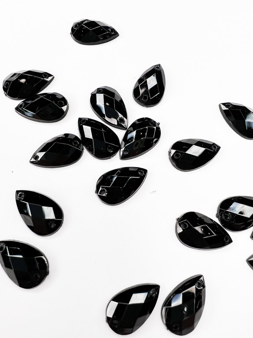 Onyx Acrylic Pear