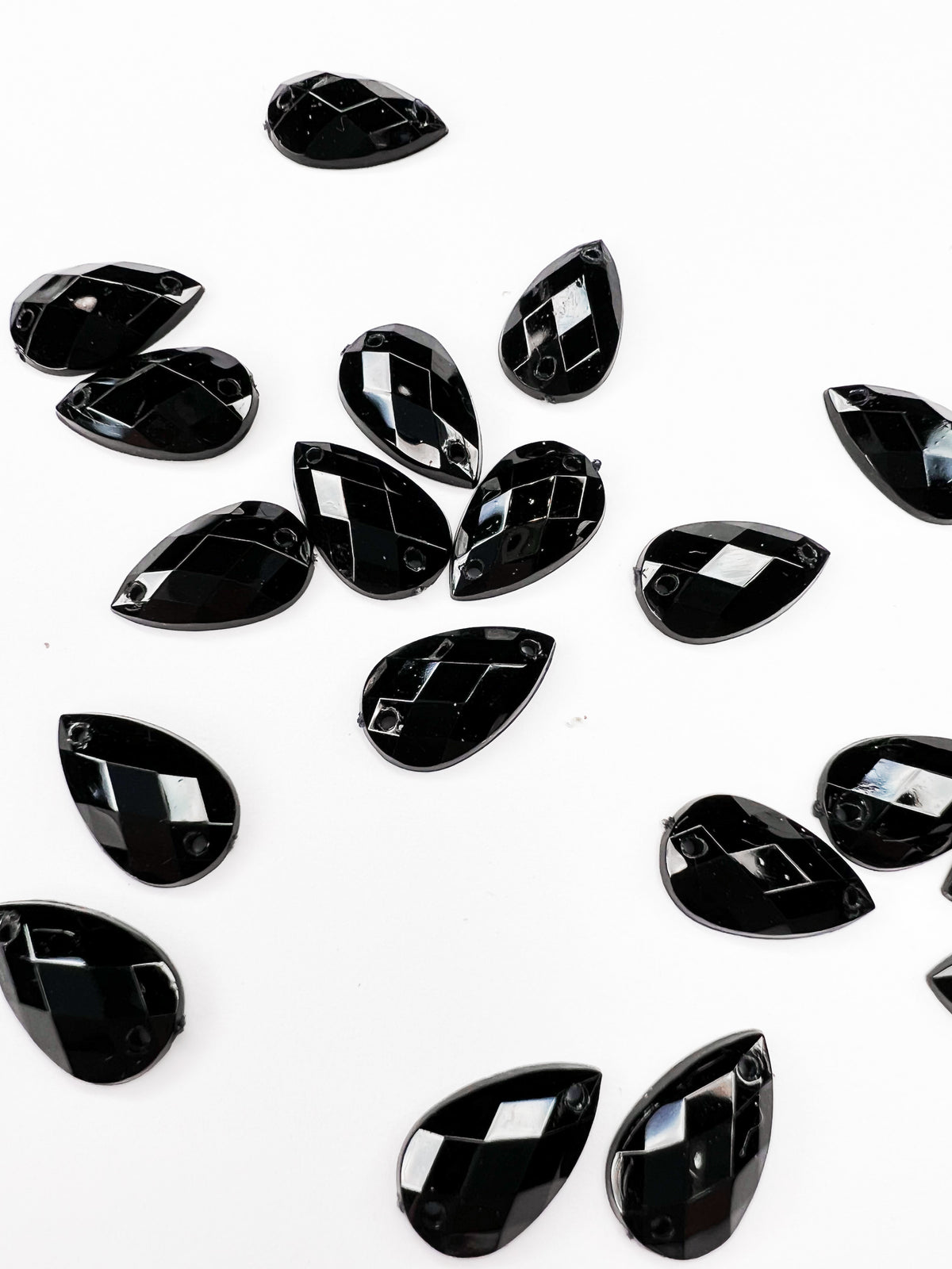 Onyx Acrylic Pear